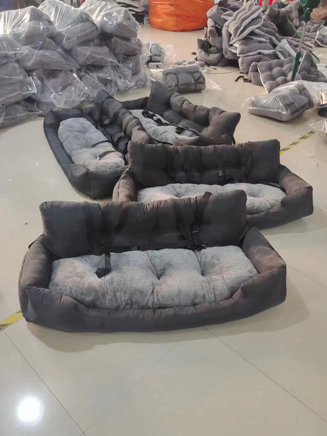 NordPaws™ Deluxe Car Kennel Seat Bed