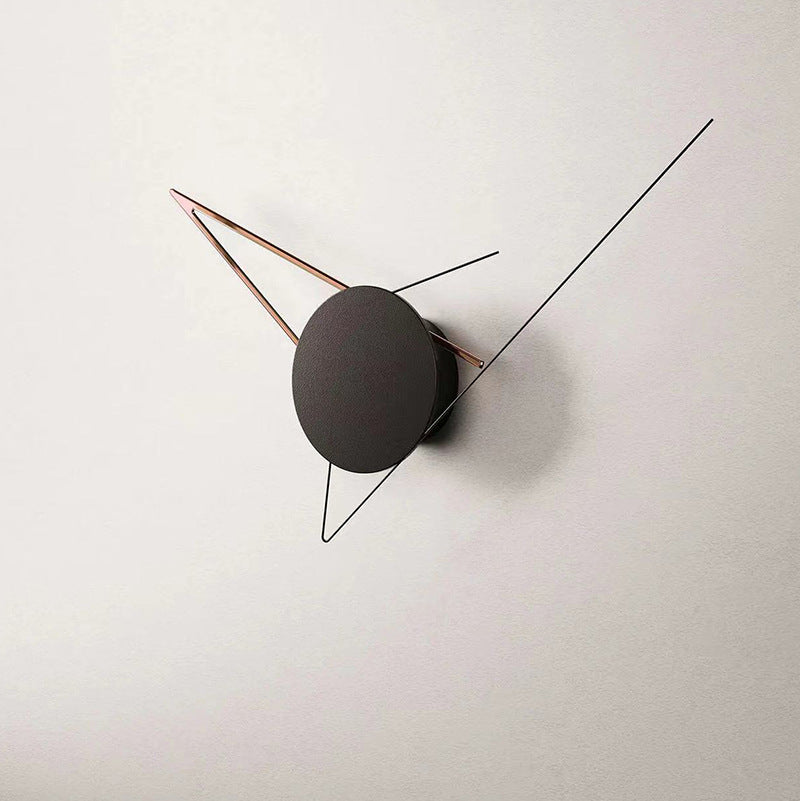 Silhouette Minimalist Wall Clock – Black Pointer Edition